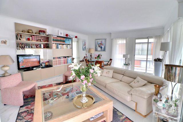 Appartement à vendre - 3 pièces - 95.0 m2 - ST RAPHAEL - 83 - PROVENCE-ALPES-COTE-D-AZUR - Century 21 Sud Habitat