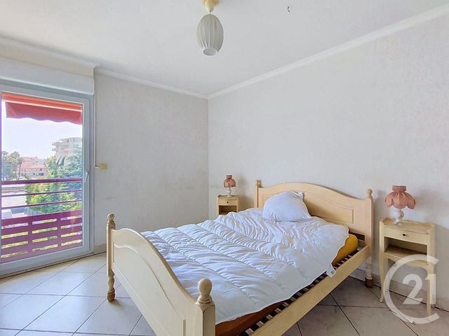Appartement F3 à vendre - 3 pièces - 79.7 m2 - FREJUS - 83 - PROVENCE-ALPES-COTE-D-AZUR - Century 21 Sud Habitat