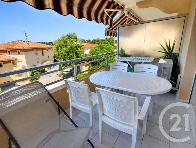 Appartement Studio Cabine à vendre - 1 pièce - 31.33 m2 - ST RAPHAEL - 83 - PROVENCE-ALPES-COTE-D-AZUR - Century 21 Sud Habitat