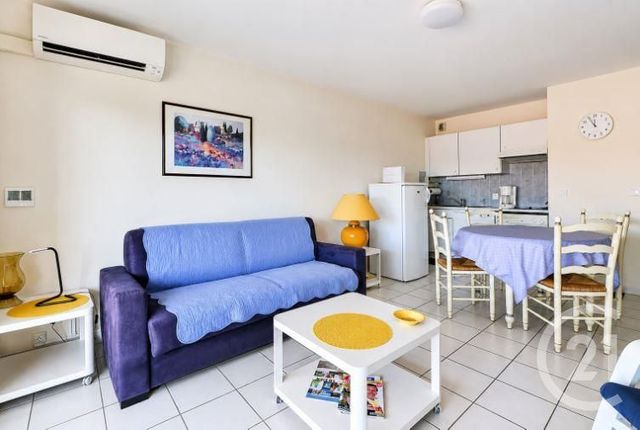Appartement Studio Cabine à vendre - 1 pièce - 31.33 m2 - ST RAPHAEL - 83 - PROVENCE-ALPES-COTE-D-AZUR - Century 21 Sud Habitat