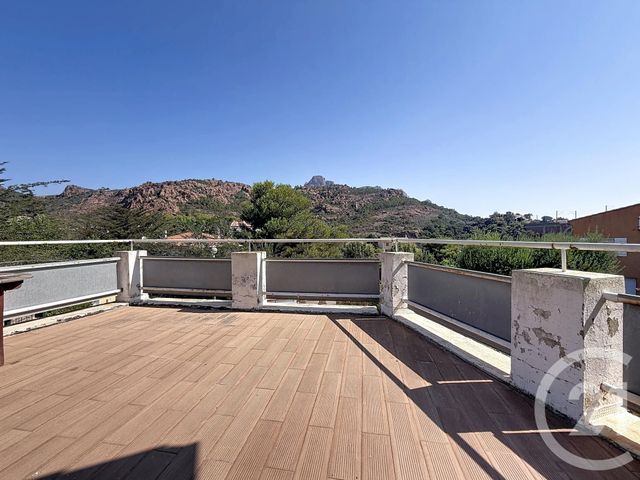 maison à vendre - 3 pièces - 54.24 m2 - ST RAPHAEL - 83 - PROVENCE-ALPES-COTE-D-AZUR - Century 21 Sud Habitat