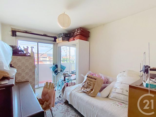Appartement T3 à vendre - 3 pièces - 72.2 m2 - ST RAPHAEL - 83 - PROVENCE-ALPES-COTE-D-AZUR - Century 21 Sud Habitat