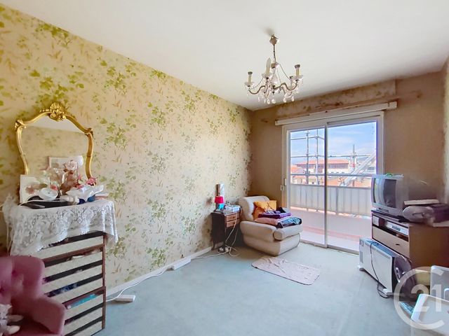 Appartement T3 à vendre - 3 pièces - 72.2 m2 - ST RAPHAEL - 83 - PROVENCE-ALPES-COTE-D-AZUR - Century 21 Sud Habitat