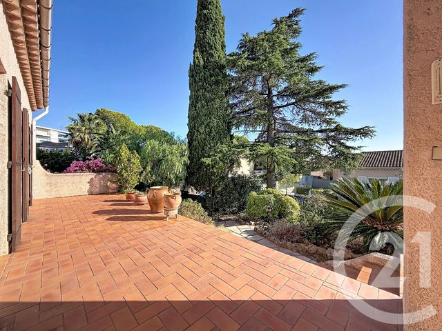 maison à vendre - 6 pièces - 160.0 m2 - ST RAPHAEL - 83 - PROVENCE-ALPES-COTE-D-AZUR - Century 21 Sud Habitat