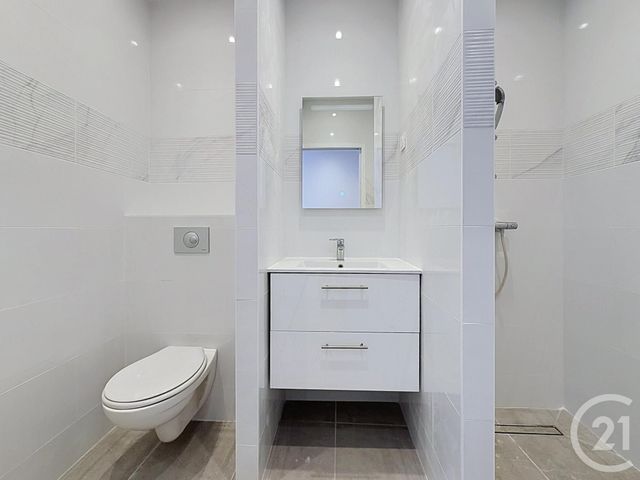 Appartement Studio à vendre - 1 pièce - 25.0 m2 - ST RAPHAEL - 83 - PROVENCE-ALPES-COTE-D-AZUR - Century 21 Sud Habitat