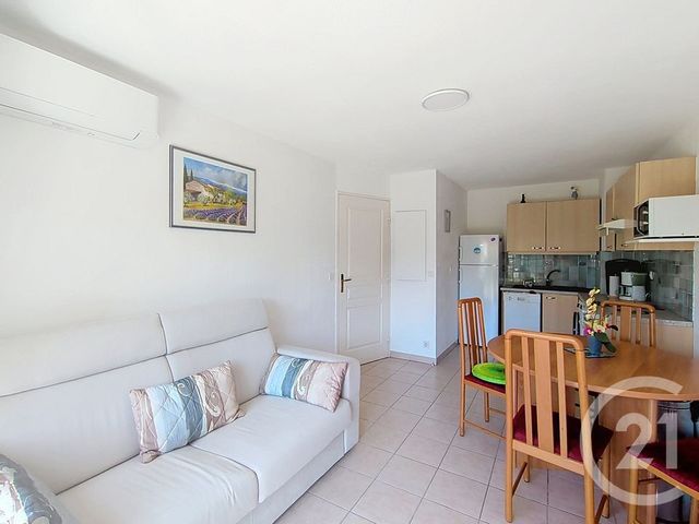 Appartement T2 à vendre - 2 pièces - 30.66 m2 - ST RAPHAEL - 83 - PROVENCE-ALPES-COTE-D-AZUR - Century 21 Sud Habitat