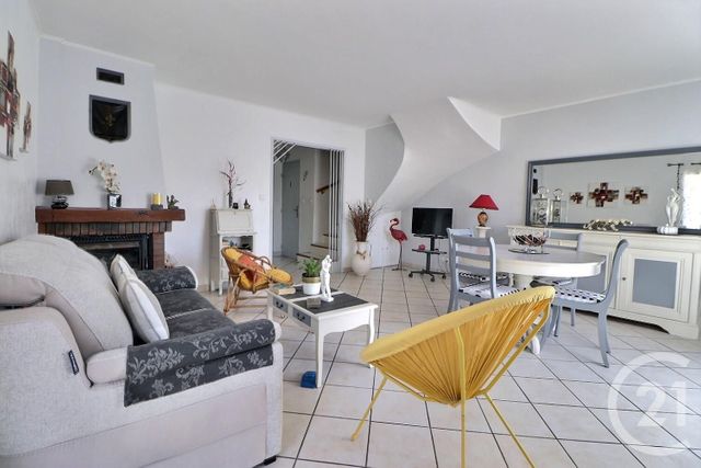 maison à vendre - 3 pièces - 69.82 m2 - FREJUS - 83 - PROVENCE-ALPES-COTE-D-AZUR - Century 21 Sud Habitat