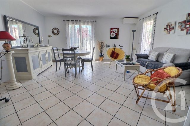 Appartement T3 à vendre - 3 pièces - 69.75 m2 - FREJUS - 83 - PROVENCE-ALPES-COTE-D-AZUR - Century 21 Sud Habitat