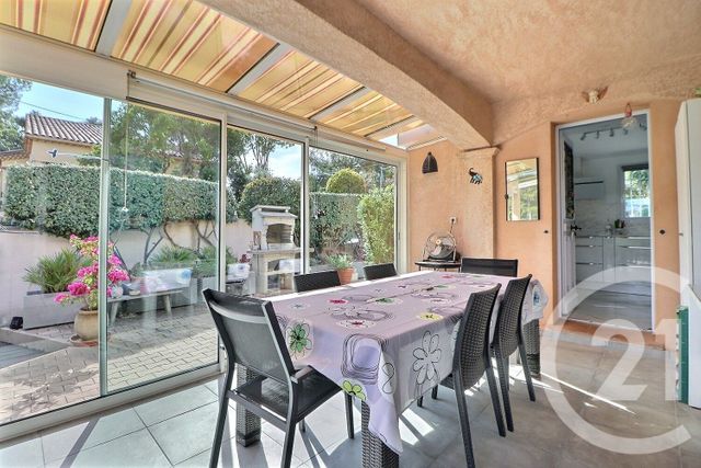 maison à vendre - 5 pièces - 158.65 m2 - FREJUS - 83 - PROVENCE-ALPES-COTE-D-AZUR - Century 21 Sud Habitat