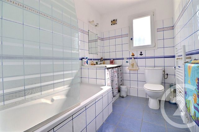 maison à vendre - 5 pièces - 158.65 m2 - FREJUS - 83 - PROVENCE-ALPES-COTE-D-AZUR - Century 21 Sud Habitat