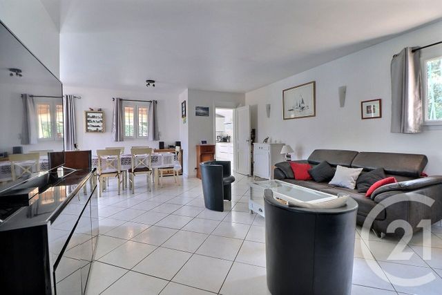 maison à vendre - 5 pièces - 158.65 m2 - FREJUS - 83 - PROVENCE-ALPES-COTE-D-AZUR - Century 21 Sud Habitat