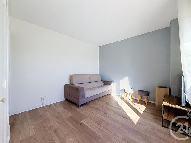Appartement Studio à vendre - 1 pièce - 17.6 m2 - FREJUS - 83 - PROVENCE-ALPES-COTE-D-AZUR - Century 21 Sud Habitat