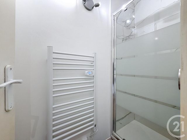 Appartement Studio à vendre - 1 pièce - 17.6 m2 - FREJUS - 83 - PROVENCE-ALPES-COTE-D-AZUR - Century 21 Sud Habitat