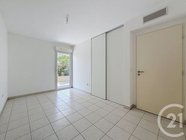 Appartement T3 à vendre - 3 pièces - 70.46 m2 - ST RAPHAEL - 83 - PROVENCE-ALPES-COTE-D-AZUR - Century 21 Sud Habitat