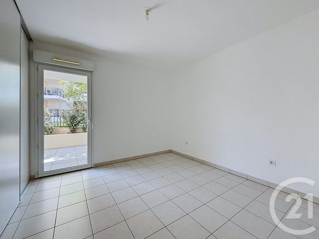 Appartement T3 à vendre - 3 pièces - 70.46 m2 - ST RAPHAEL - 83 - PROVENCE-ALPES-COTE-D-AZUR - Century 21 Sud Habitat
