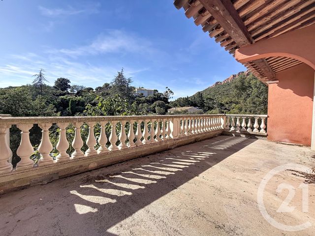 maison à vendre - 5 pièces - 223.0 m2 - ST RAPHAEL - 83 - PROVENCE-ALPES-COTE-D-AZUR - Century 21 Sud Habitat