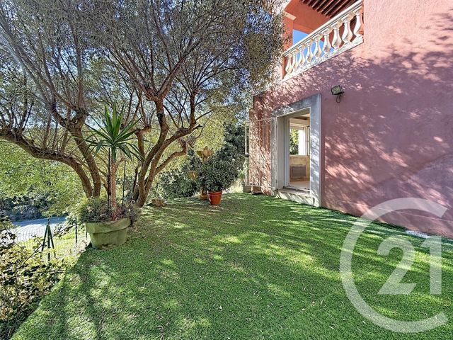 maison à vendre - 5 pièces - 223.0 m2 - ST RAPHAEL - 83 - PROVENCE-ALPES-COTE-D-AZUR - Century 21 Sud Habitat
