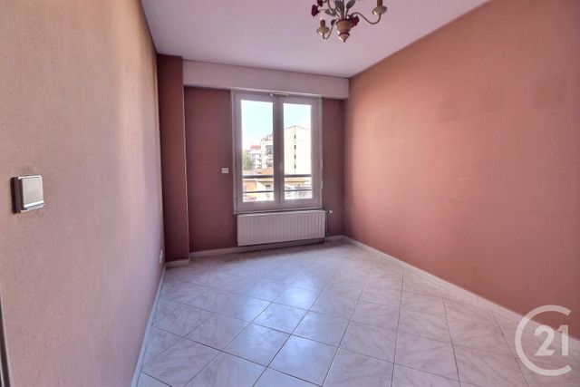 Appartement T3 à vendre - 3 pièces - 72.0 m2 - ST RAPHAEL - 83 - PROVENCE-ALPES-COTE-D-AZUR - Century 21 Sud Habitat