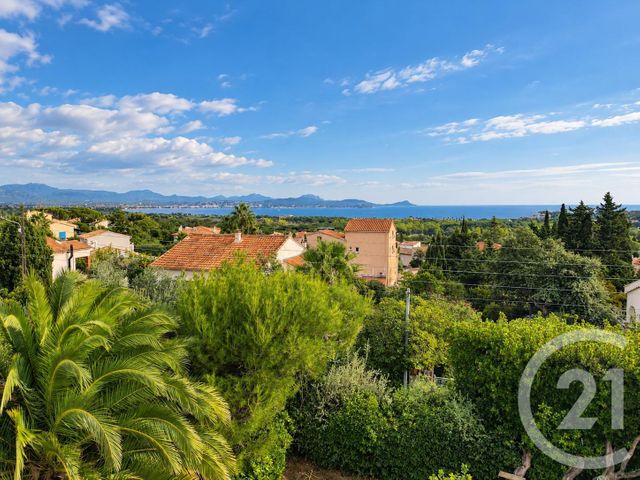 maison à vendre - 6 pièces - 145.0 m2 - FREJUS - 83 - PROVENCE-ALPES-COTE-D-AZUR - Century 21 Sud Habitat