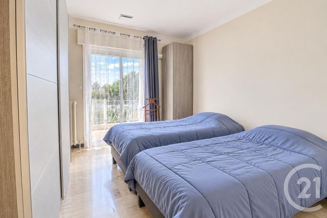 maison à vendre - 6 pièces - 145.0 m2 - FREJUS - 83 - PROVENCE-ALPES-COTE-D-AZUR - Century 21 Sud Habitat