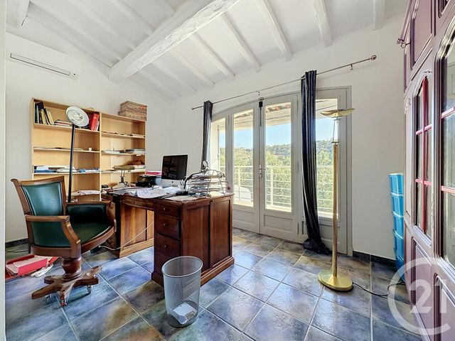 maison à vendre - 9 pièces - 364.0 m2 - ST RAPHAEL - 83 - PROVENCE-ALPES-COTE-D-AZUR - Century 21 Sud Habitat