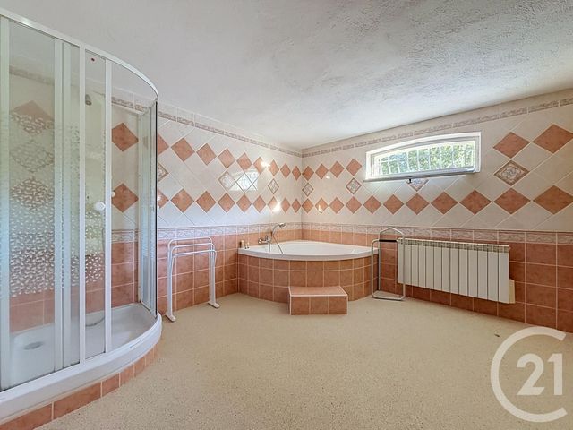 maison à vendre - 9 pièces - 364.0 m2 - ST RAPHAEL - 83 - PROVENCE-ALPES-COTE-D-AZUR - Century 21 Sud Habitat