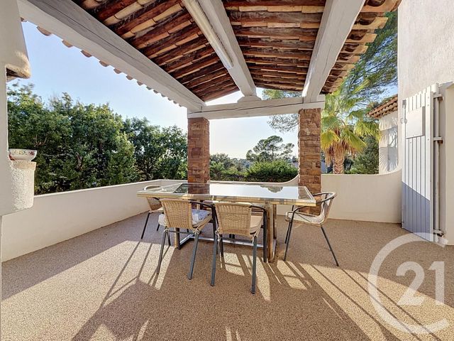 maison à vendre - 9 pièces - 364.0 m2 - ST RAPHAEL - 83 - PROVENCE-ALPES-COTE-D-AZUR - Century 21 Sud Habitat
