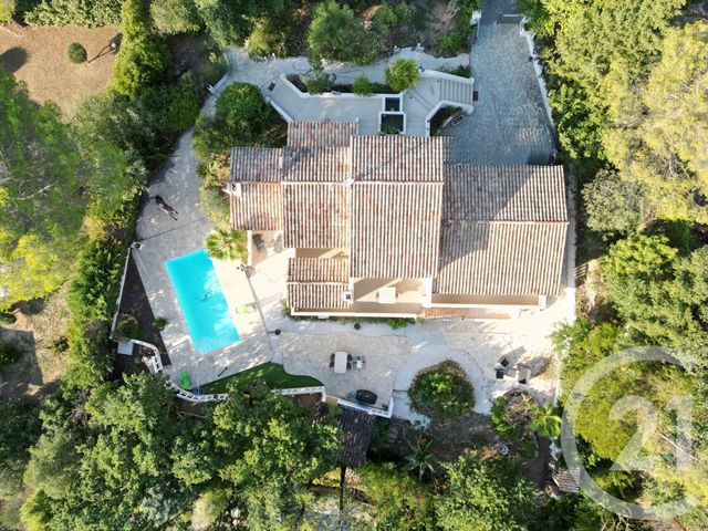 maison à vendre - 9 pièces - 364.0 m2 - ST RAPHAEL - 83 - PROVENCE-ALPES-COTE-D-AZUR - Century 21 Sud Habitat