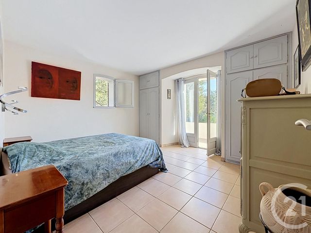 maison à vendre - 9 pièces - 364.0 m2 - ST RAPHAEL - 83 - PROVENCE-ALPES-COTE-D-AZUR - Century 21 Sud Habitat