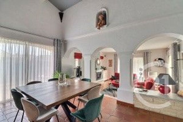 maison à vendre - 5 pièces - 156.6 m2 - FREJUS - 83 - PROVENCE-ALPES-COTE-D-AZUR - Century 21 Sud Habitat