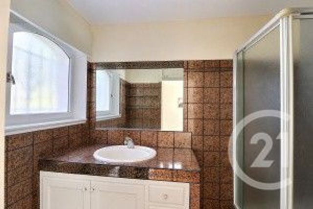 maison à vendre - 5 pièces - 156.6 m2 - FREJUS - 83 - PROVENCE-ALPES-COTE-D-AZUR - Century 21 Sud Habitat