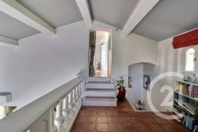 maison à vendre - 5 pièces - 156.6 m2 - FREJUS - 83 - PROVENCE-ALPES-COTE-D-AZUR - Century 21 Sud Habitat