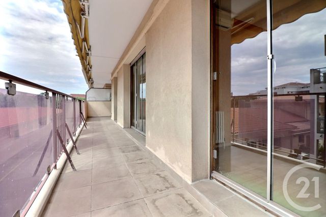 Appartement T4 à vendre - 4 pièces - 85.0 m2 - ST RAPHAEL - 83 - PROVENCE-ALPES-COTE-D-AZUR - Century 21 Sud Habitat Appartement T4 à vendre - 4 pièces - 85.0 m2 - ST RAPHAEL - 83 - PROVENCE-ALPES-COTE-D-AZUR - Century 21 Sud Habitat