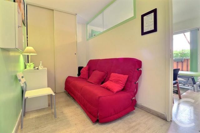 Appartement F1 à vendre - 1 pièce - 30.25 m2 - ST RAPHAEL - 83 - PROVENCE-ALPES-COTE-D-AZUR - Century 21 Sud Habitat Appartement F1 à vendre - 1 pièce - 30.25 m2 - ST RAPHAEL - 83 - PROVENCE-ALPES-COTE-D-AZUR - Century 21 Sud Habitat