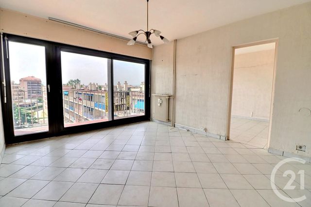Afficher la photo en grand Appartement T2 à vendre - 2 pièces - 40.38 m2 - FREJUS - 83 - PROVENCE-ALPES-COTE-D-AZUR - Century 21 Sud Habitat