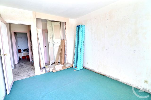 Afficher la photo en grand Appartement T2 à vendre - 2 pièces - 55.0 m2 - ST RAPHAEL - 83 - PROVENCE-ALPES-COTE-D-AZUR - Century 21 Sud Habitat