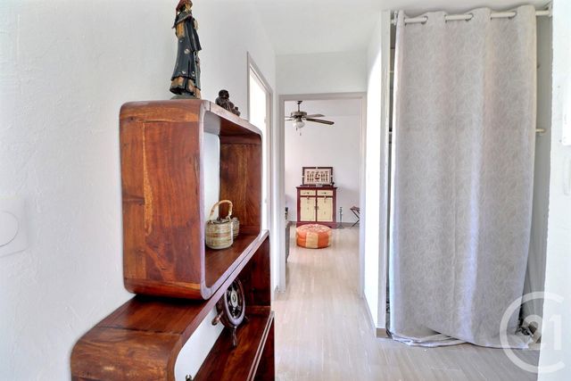 Appartement T2 à vendre - 2 pièces - 39.93 m2 - ST RAPHAEL - 83 - PROVENCE-ALPES-COTE-D-AZUR - Century 21 Sud Habitat