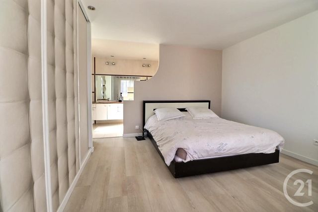 maison à vendre - 6 pièces - 165.0 m2 - ST RAPHAEL - 83 - PROVENCE-ALPES-COTE-D-AZUR - Century 21 Sud Habitat