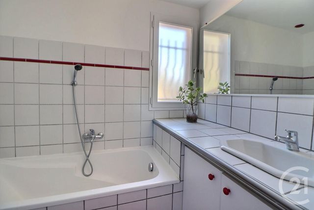 maison à vendre - 6 pièces - 165.0 m2 - ST RAPHAEL - 83 - PROVENCE-ALPES-COTE-D-AZUR - Century 21 Sud Habitat