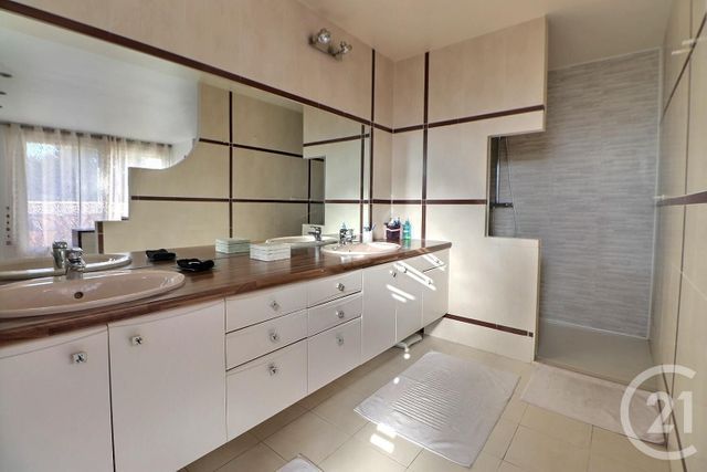 maison à vendre - 6 pièces - 165.0 m2 - ST RAPHAEL - 83 - PROVENCE-ALPES-COTE-D-AZUR - Century 21 Sud Habitat