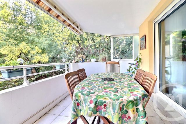 Appartement T3 à vendre - 3 pièces - 71.33 m2 - ST RAPHAEL - 83 - PROVENCE-ALPES-COTE-D-AZUR - Century 21 Sud Habitat