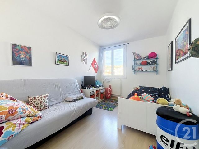 Appartement T4 à vendre - 4 pièces - 84.0 m2 - ST RAPHAEL - 83 - PROVENCE-ALPES-COTE-D-AZUR - Century 21 Sud Habitat