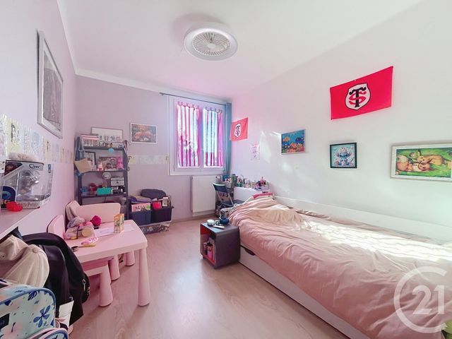 Appartement T4 à vendre - 4 pièces - 84.0 m2 - ST RAPHAEL - 83 - PROVENCE-ALPES-COTE-D-AZUR - Century 21 Sud Habitat
