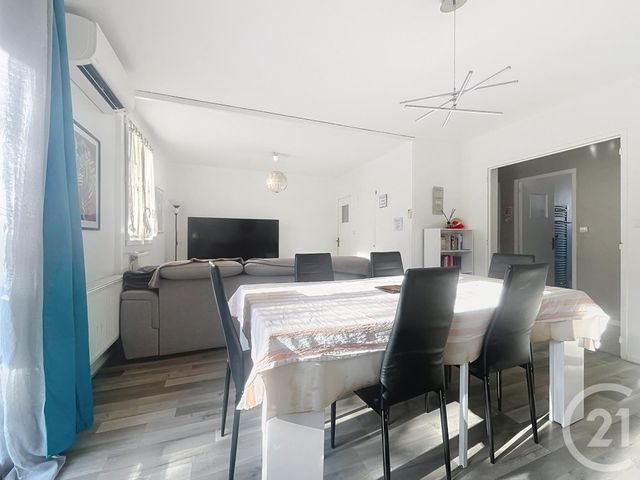 Appartement T4 à vendre - 4 pièces - 84.0 m2 - ST RAPHAEL - 83 - PROVENCE-ALPES-COTE-D-AZUR - Century 21 Sud Habitat