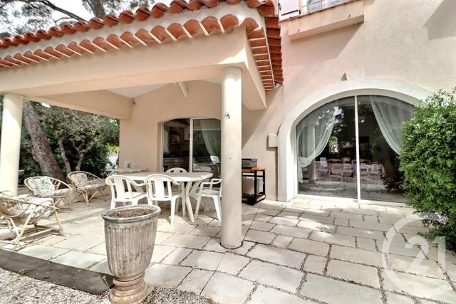 maison à vendre - 6 pièces - 130.0 m2 - ST RAPHAEL - 83 - PROVENCE-ALPES-COTE-D-AZUR - Century 21 Sud Habitat
