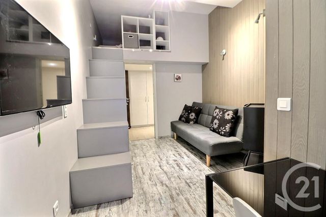 Appartement T4 à vendre - 4 pièces - 100.9 m2 - ST RAPHAEL - 83 - PROVENCE-ALPES-COTE-D-AZUR - Century 21 Sud Habitat