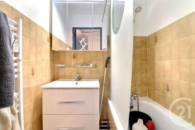 Appartement Studio à vendre - 1 pièce - 20.0 m2 - ST RAPHAEL - 83 - PROVENCE-ALPES-COTE-D-AZUR - Century 21 Sud Habitat