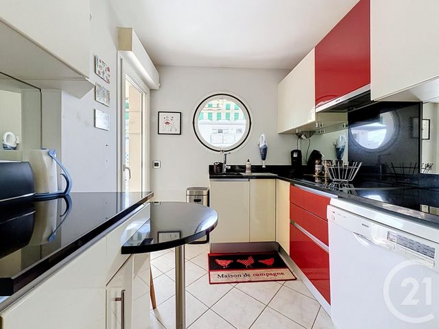 Appartement T3 à vendre - 3 pièces - 74.47 m2 - ST RAPHAEL - 83 - PROVENCE-ALPES-COTE-D-AZUR - Century 21 Sud Habitat