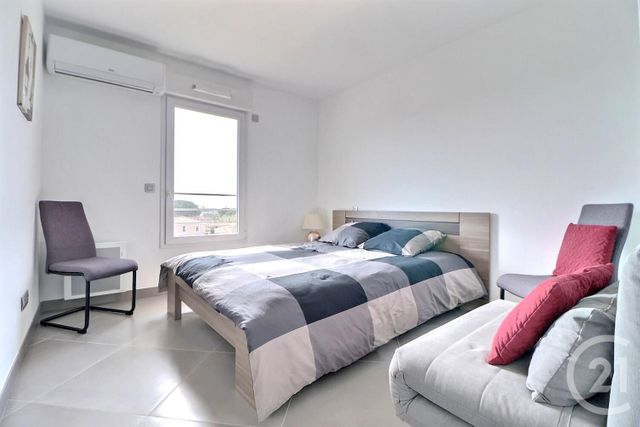 Appartement T3 à vendre - 3 pièces - 75.78 m2 - FREJUS - 83 - PROVENCE-ALPES-COTE-D-AZUR - Century 21 Sud Habitat