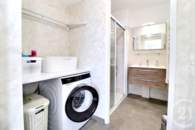 Appartement T5 à vendre - 5 pièces - 105.06 m2 - PUGET SUR ARGENS - 83 - PROVENCE-ALPES-COTE-D-AZUR - Century 21 Sud Habitat